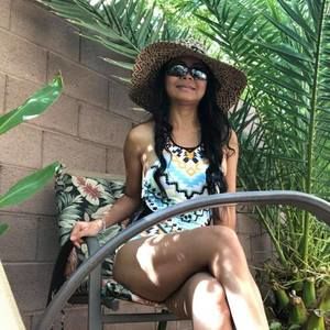 Meet your Posher, Alisa